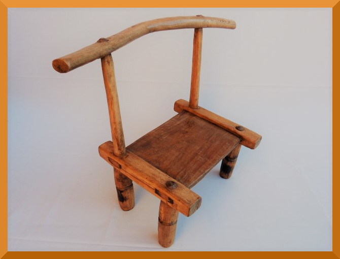 Chaise d'usage africaine
