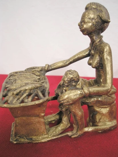 Bronze métier africain Vendeuse 07BZT1